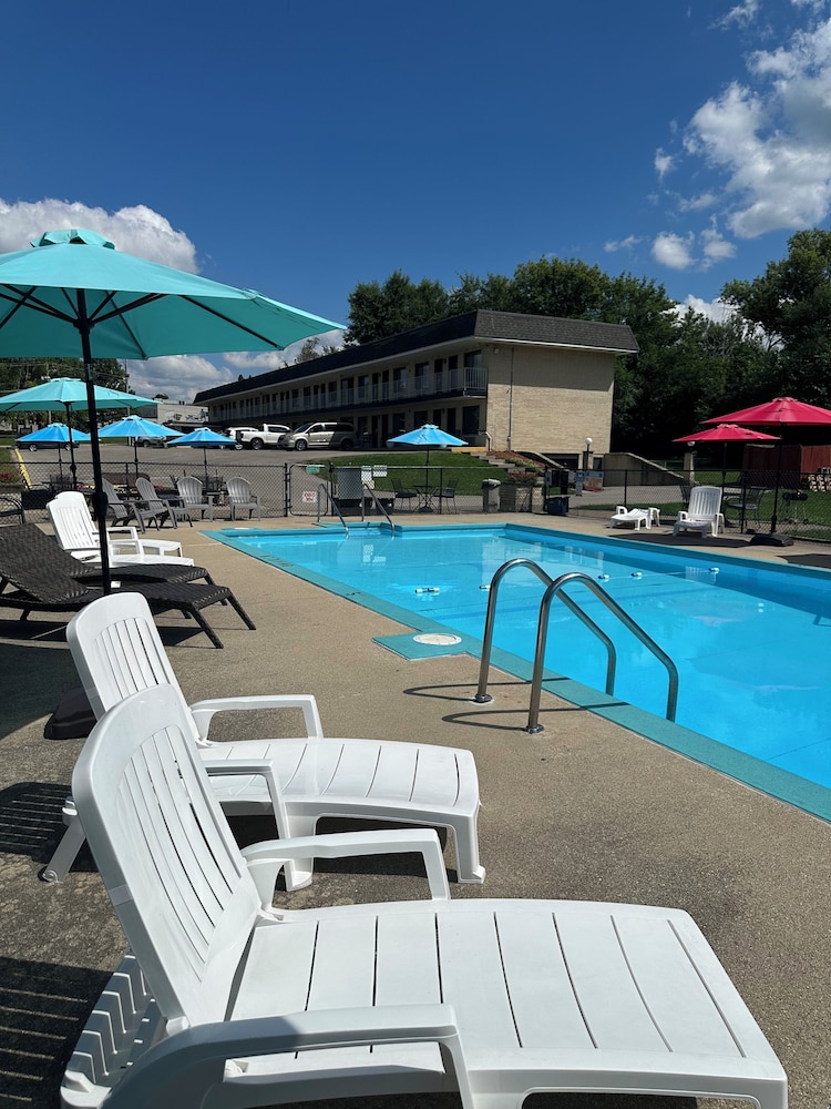 Geneva Wells Inn - photo 48