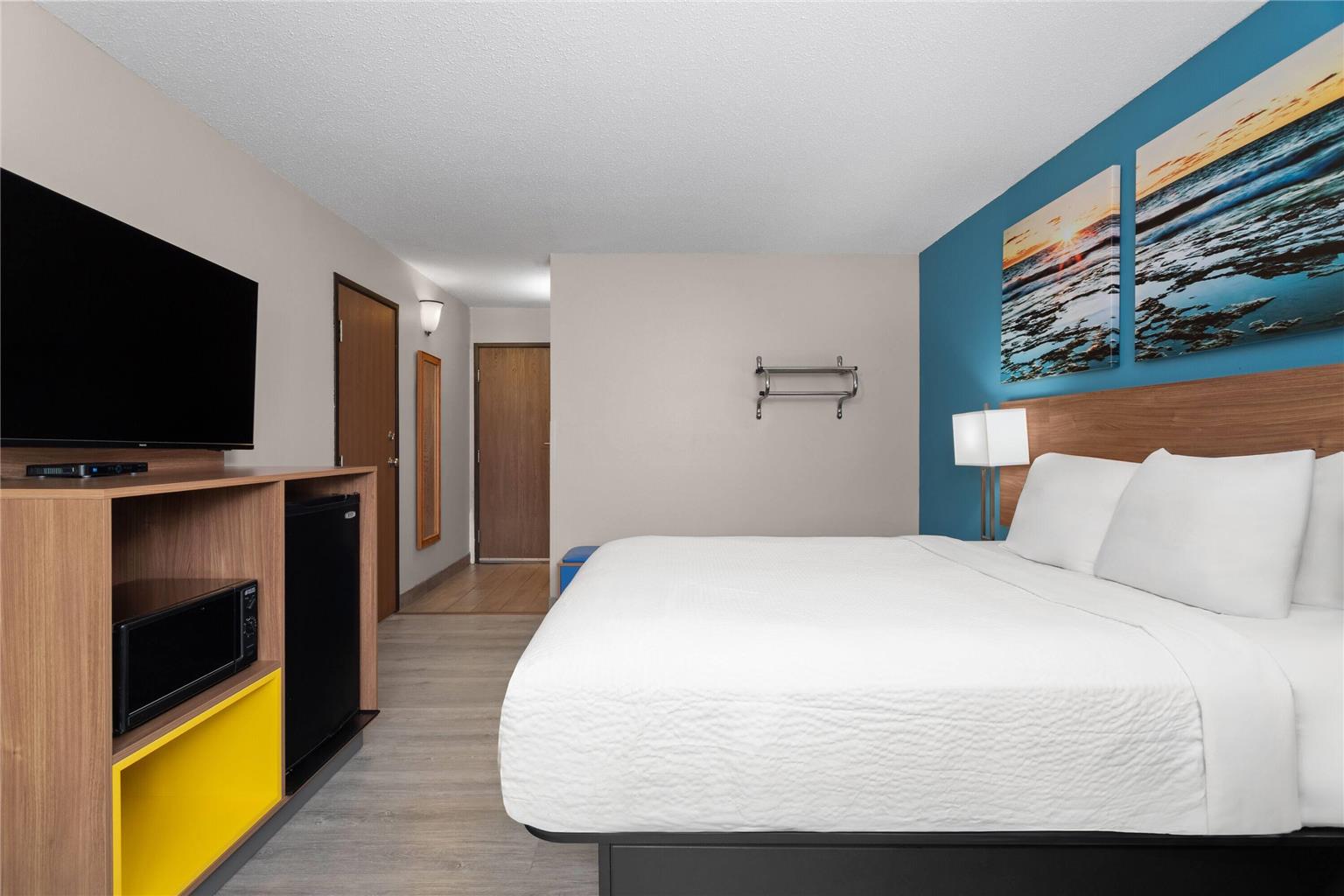Days Inn by Wyndham Austin - photo 26