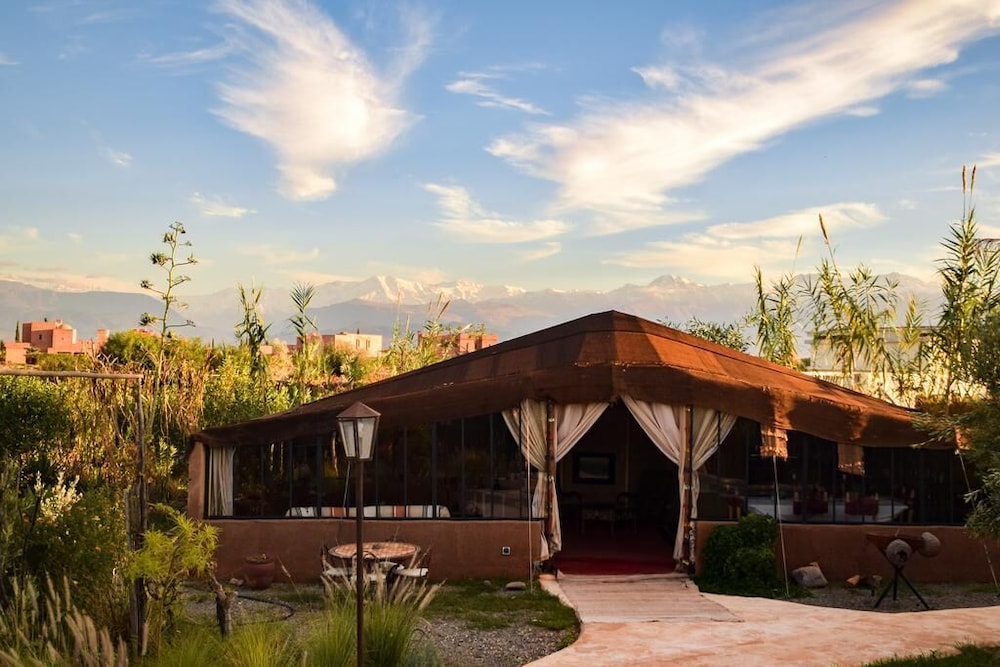 Les Asnouss - carbon neutral hotel in Marrakesh