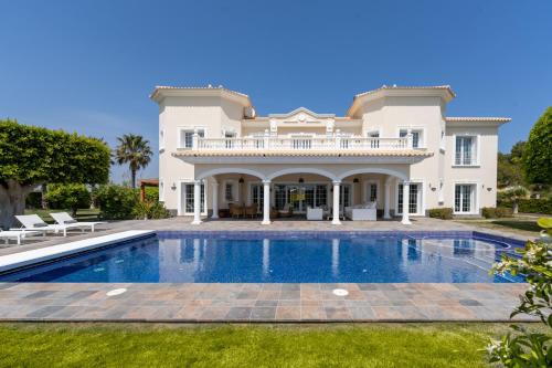 Villa Panorama — 4-Star Luxury Hotel in Oliva, Spain