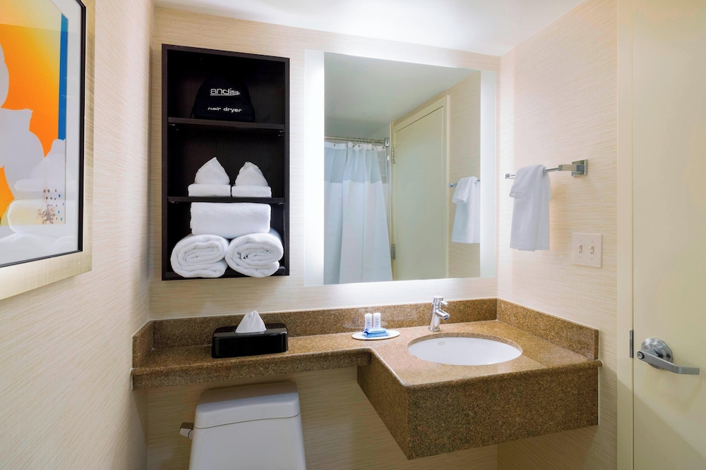Fairfield Inn & Suites by Marriott Paramus - photo 24