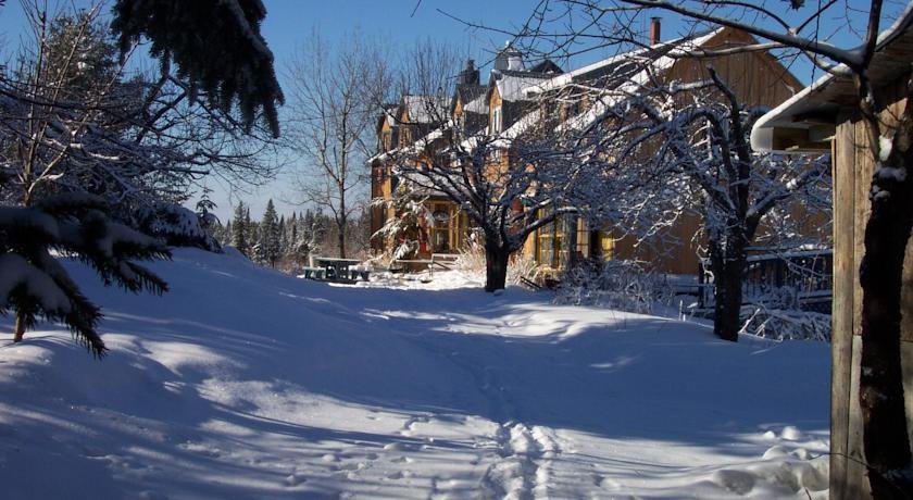 Auberge Restaurant La Mara — 4-Star Luxury Hotel in Sherbrooke, Canada