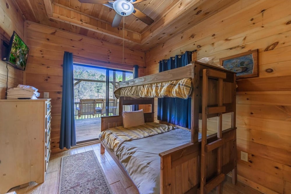 Riverside Retreat - photo 22