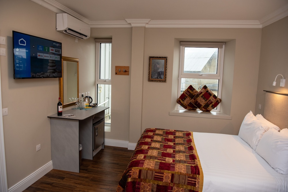 Donegal House — 4-Star Luxury Hotel in Donegal, Republic of Ireland