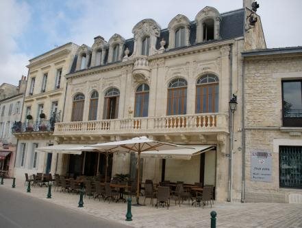 Hostellerie du Coq d'Or — hotel in Jonzac