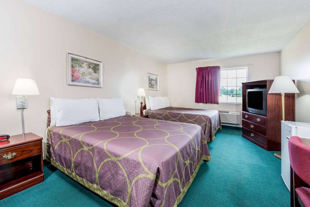Super 8 by Wyndham Jerseyville - photo 6