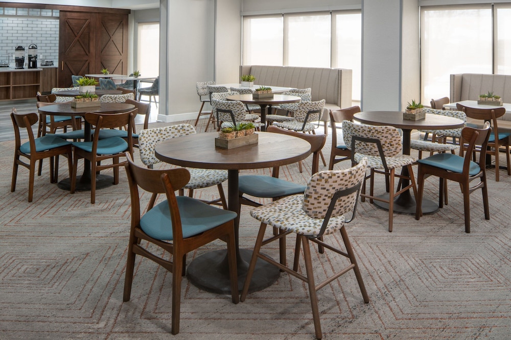Four Points by Sheraton Alexandria - photo 27