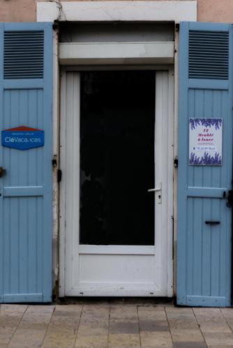 Les Volets Bleus — hotel in Lamalou-Les-Bains
