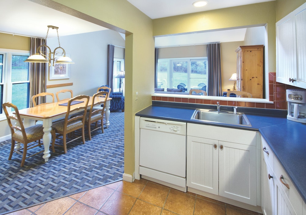 Club Wyndham Newport Overlook - photo 22