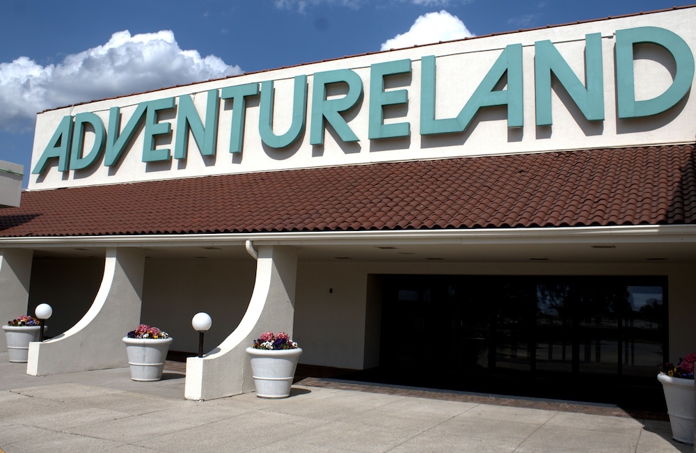 Adventureland Inn - photo 19