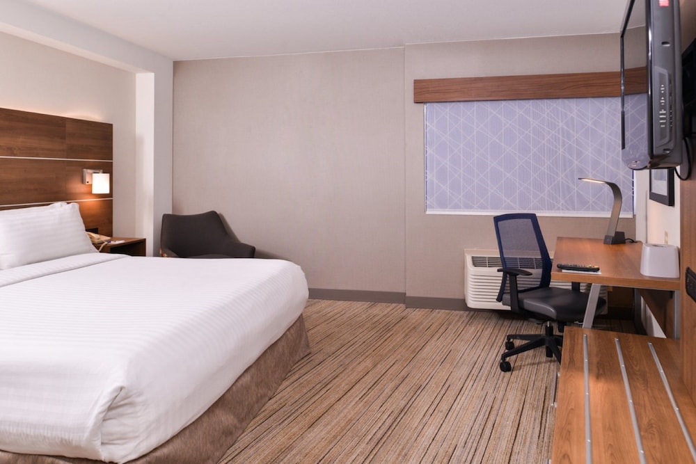 Holiday Inn Express Walnut Creek by IHG - photo 12