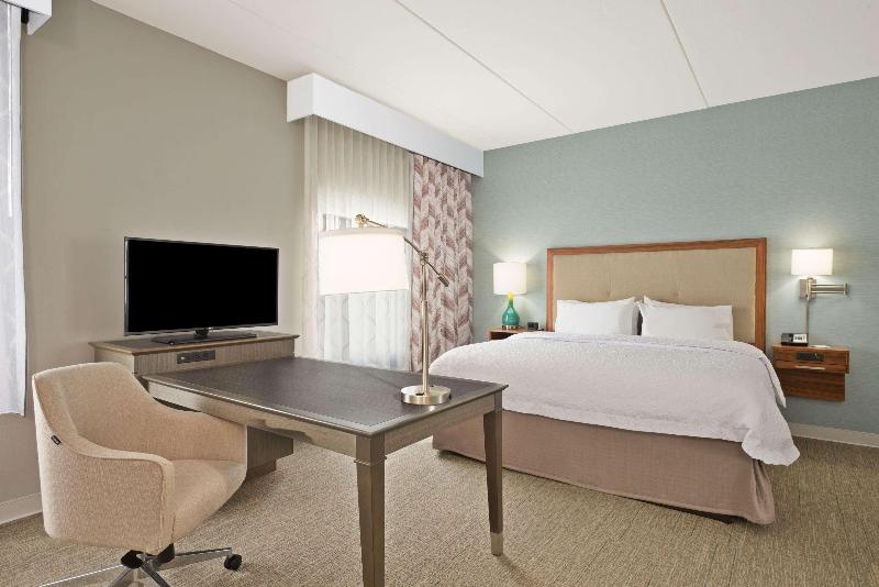 Hampton Inn & Suites North Huntingdon Irwin - photo 177