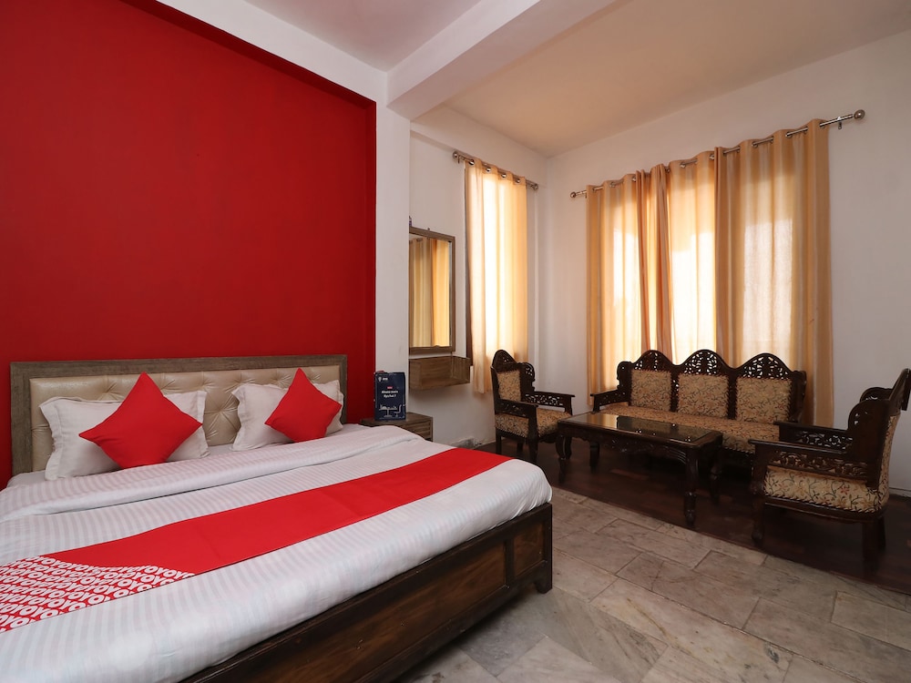Oyo 27647 Hotel Valley View — Kasauli