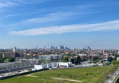 Apartment with Panoramic View of Milan and public free parking lot — 4-Star Luxury Hotel in Milan, Italy