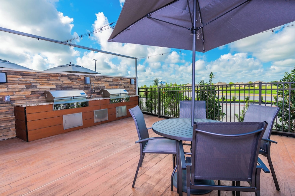Fairfield by Marriott Inn & Suites Houston League City - photo 39
