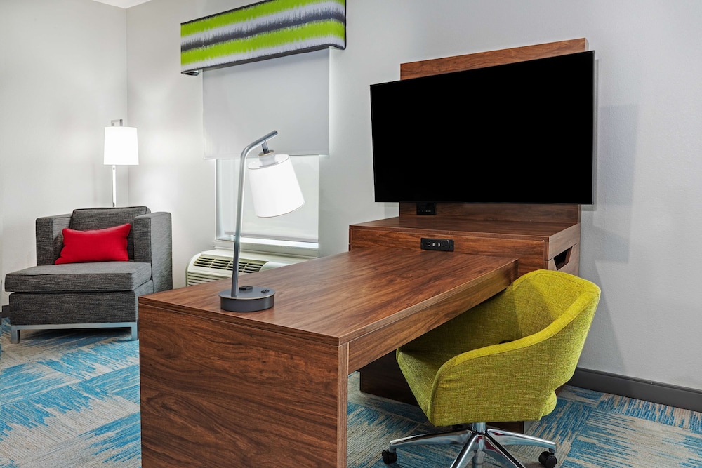 Hampton Inn & Suites Houston Heights I 10 - photo 15