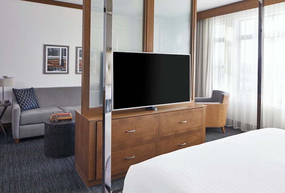 The Hotel Landing - photo 16