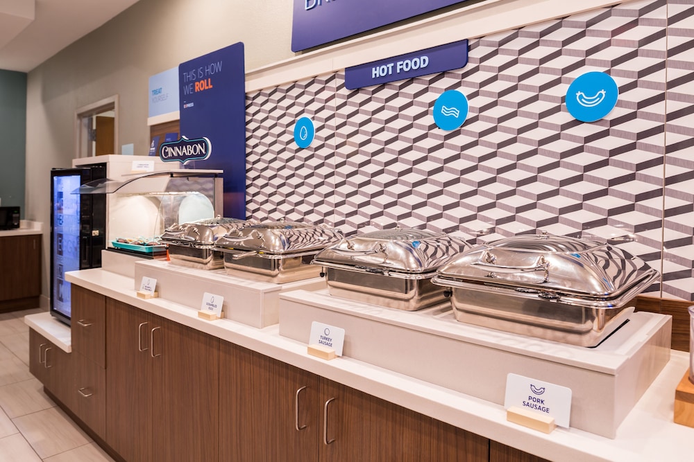 Holiday Inn Express Hotel & Suites Tampa Anderson Rd Veteran by IHG - photo 52
