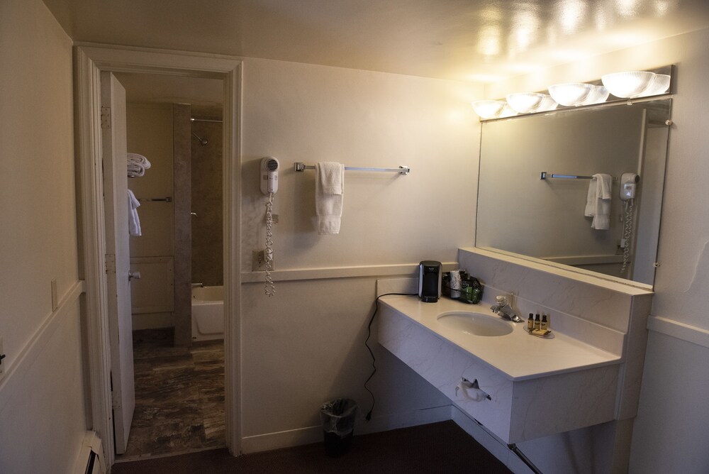 Kachina Lodge Resort Hotel and Meetings Center - photo 30