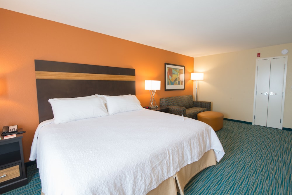 Holiday Inn Bismarck by IHG - photo 5