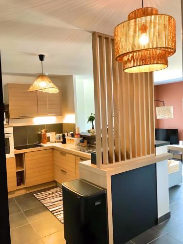 Charmant 2 PiA ces Neuf Et Cosy — hotel in Jonzac