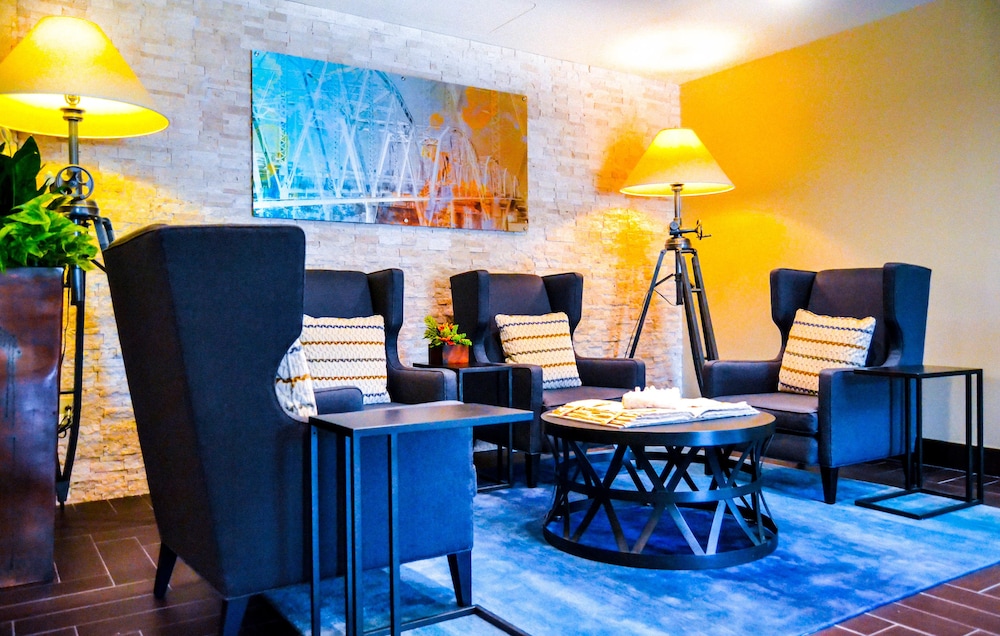 Embassy Suites by Hilton Austin Downtown South Congress - photo 3