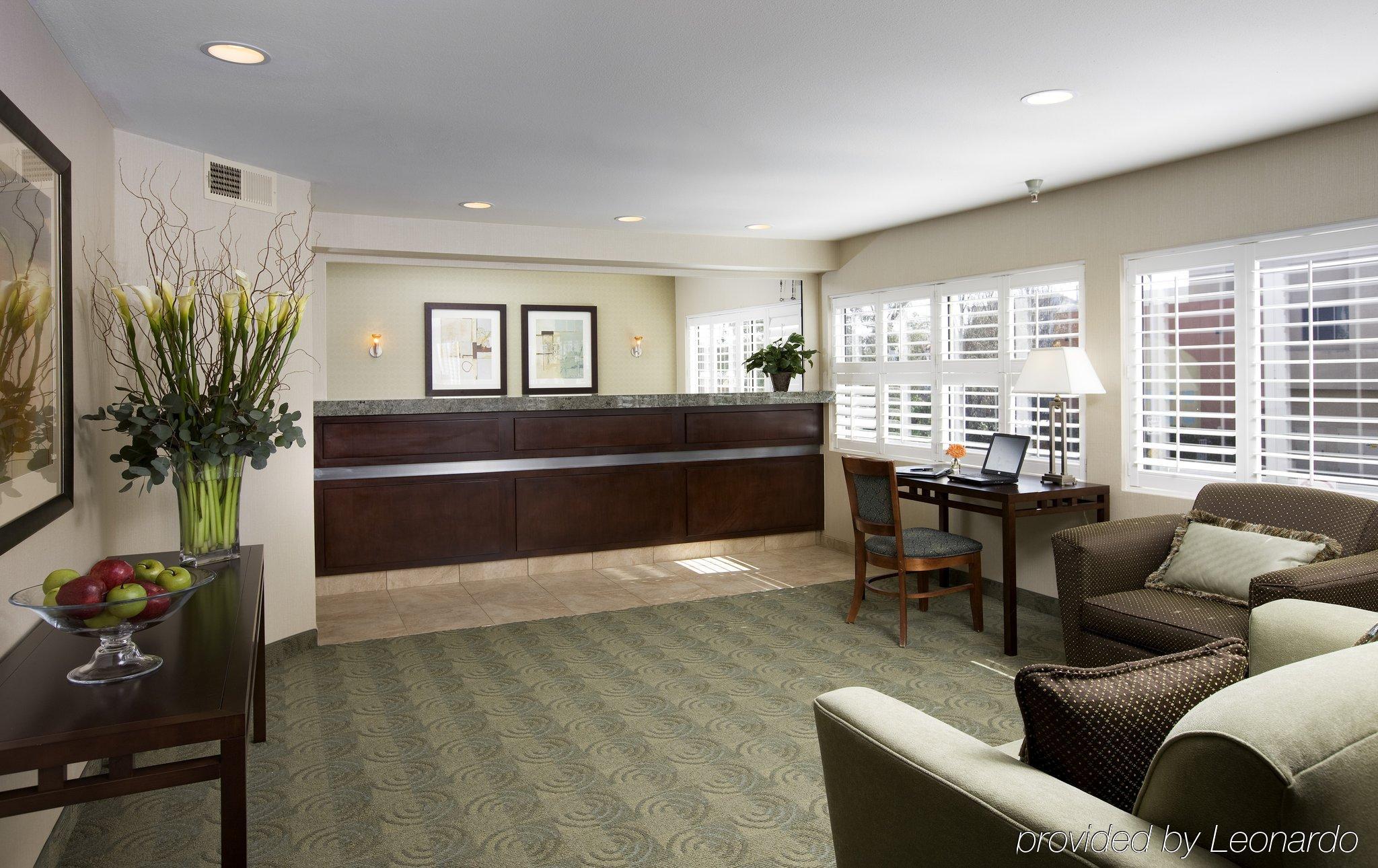 Sommerset Suites Hotel - photo 3