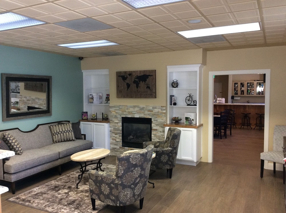 Grass Valley Courtyard Suites - photo 3