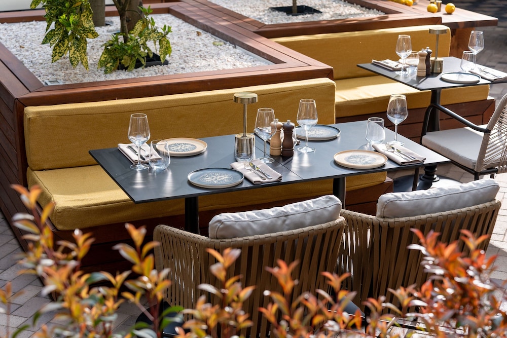 מזון ומשקאות