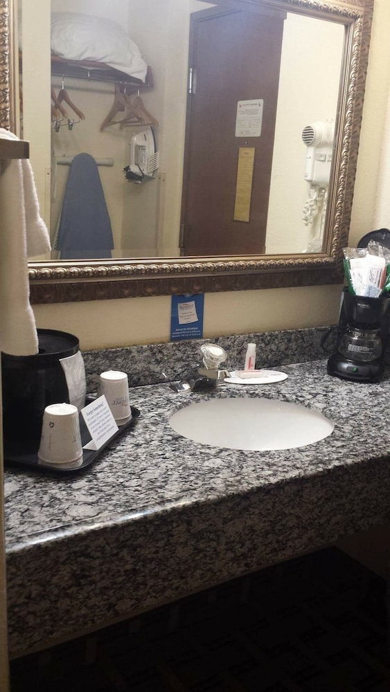 Baymont by Wyndham Paducah - photo 20