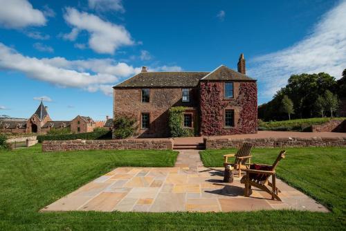 Papple Steading - carbon neutral hotel in East Linton