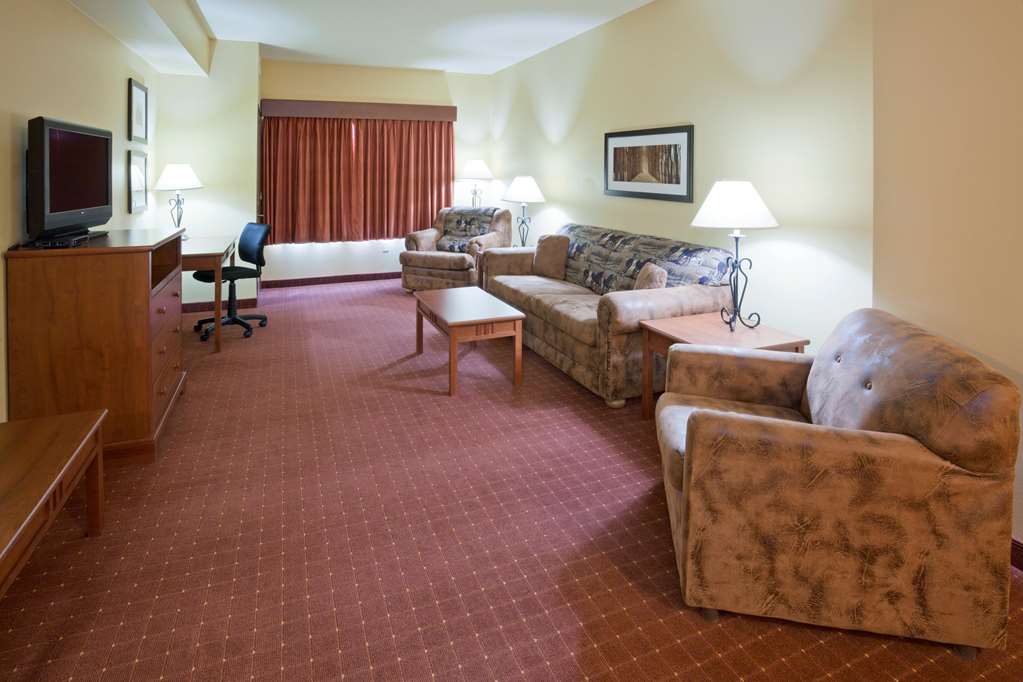 AmericInn by Wyndham Fargo Medical Center - photo 28
