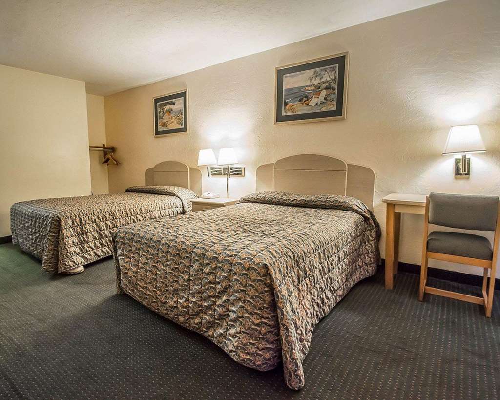 Rodeway Inn Gainesville University Area - photo 9