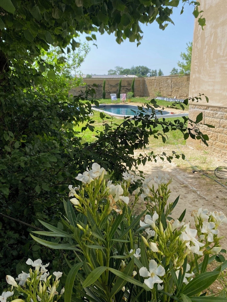 Le Clos 1003 — hotel in Saint-Didier-Sur-Chalaronne