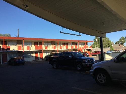 Towne Center Motel - photo 6