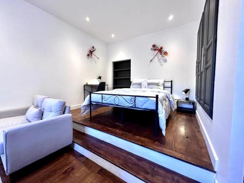 Le Puyravault Studio Situe En Plein Centre Ville & Proche Des Thermes in Rochefort, France