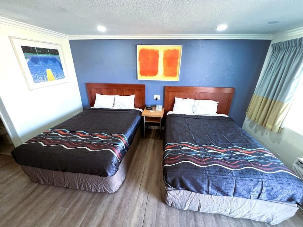 Hotel Ridgecrest An Extended Stay Studio - photo 16