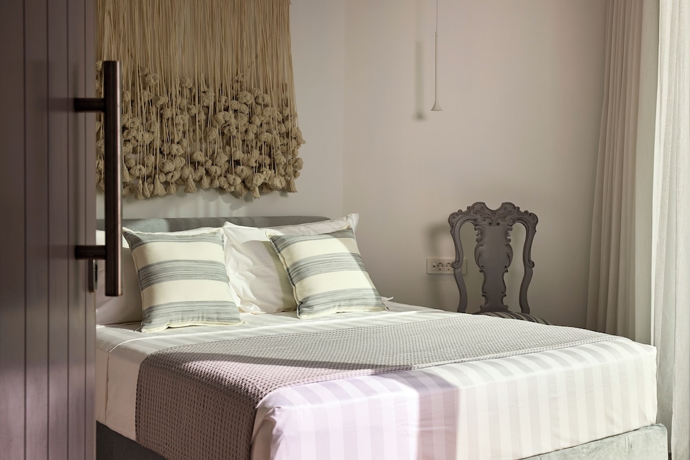 Orias Luxury Suites Kythnos — Kythnos — photo 2