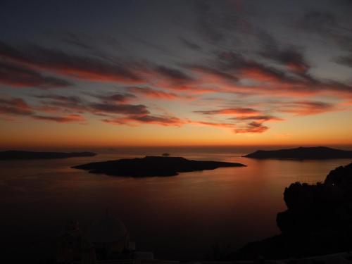 Le Petit Greek — Fira — photo 3