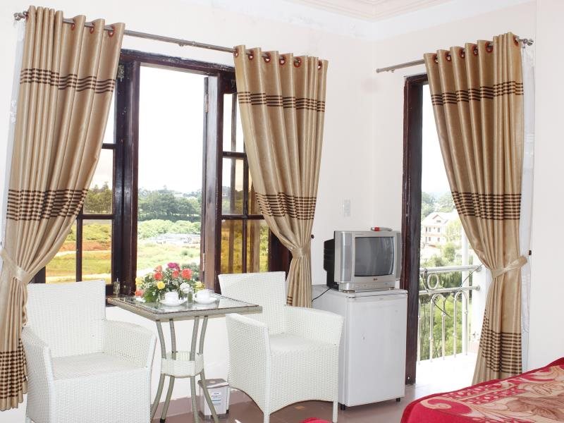 Thuy Lan Hotel — Da Lat — photo 2