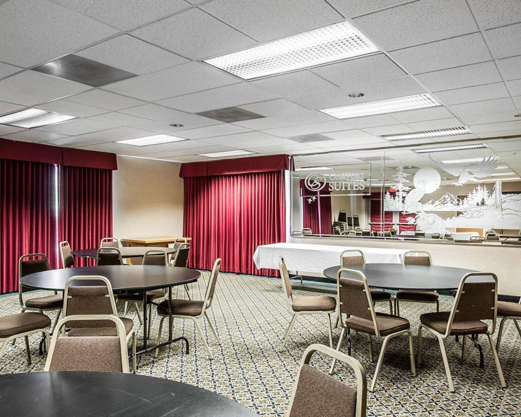 Comfort Suites Clackamas - photo 46