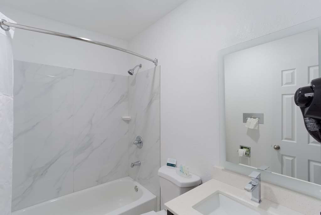 Quality Inn Redding near I 5 - photo 21