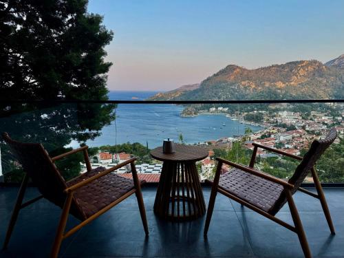 Mavinin ve Yeşilin dansı — 4-Star Luxury Hotel in Marmaris, Turkey