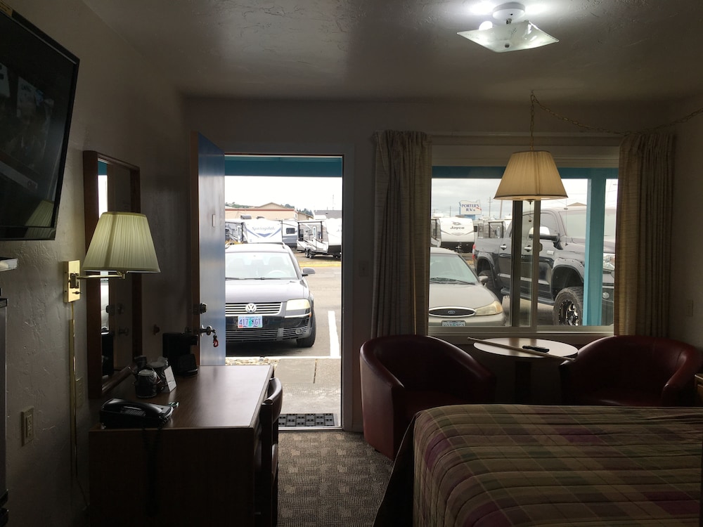 Southsider Motel - photo 10