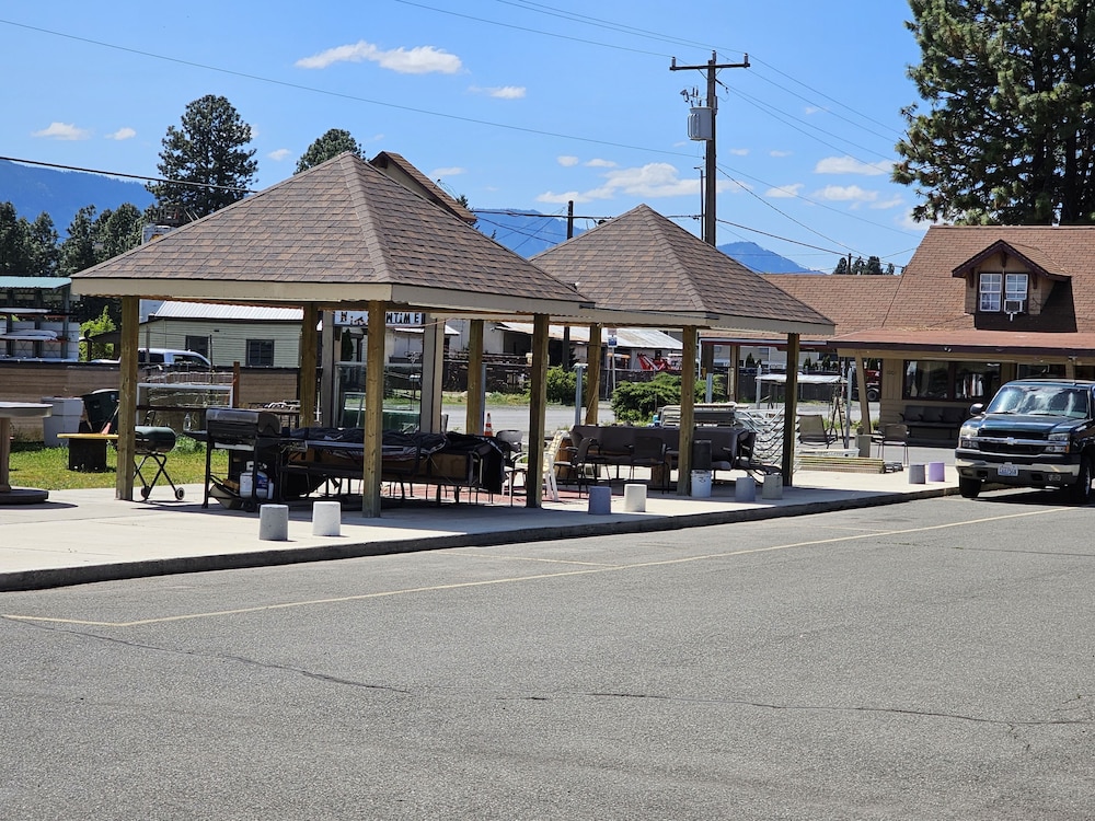 Cle Elum Travelers Inn - photo 39