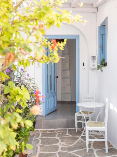 Anneto's apartment — 4-Star Luxury Hotel in Naousa, Greece