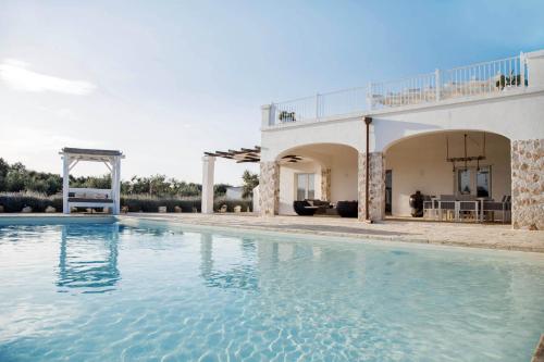 Villa Falgheri Villa con piscina in Puglia by Itrialuxurystays — 4-Star Luxury Hotel in Ostuni, Italy