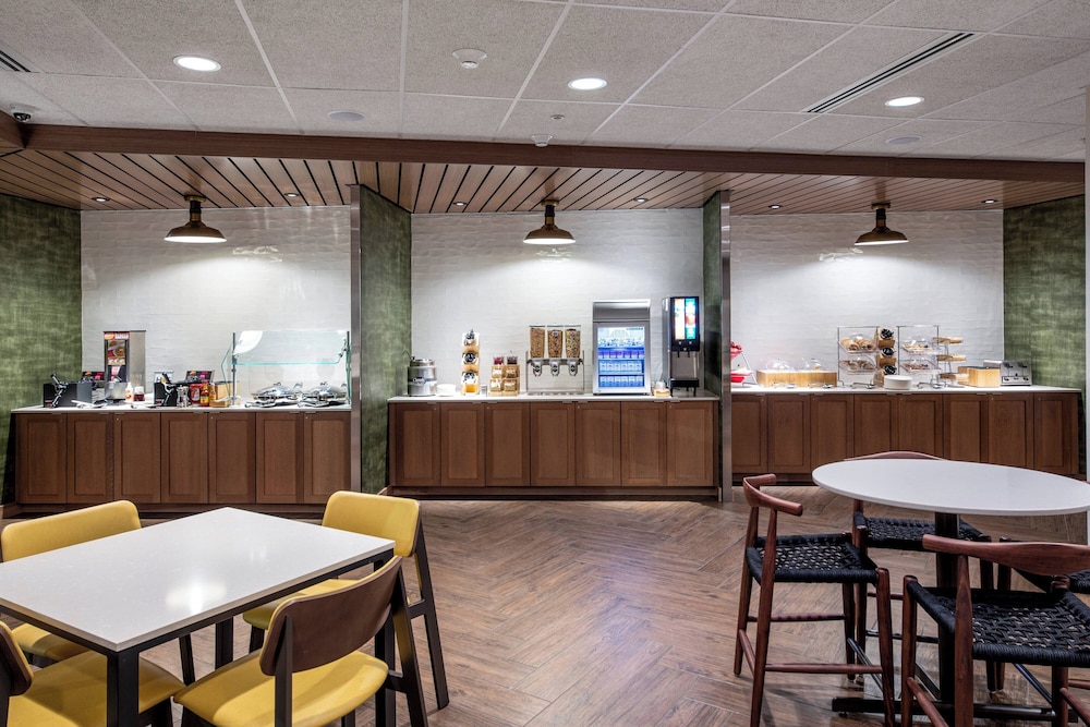 Fairfield Inn & Suites by Marriott Little Rock Airport - photo 23