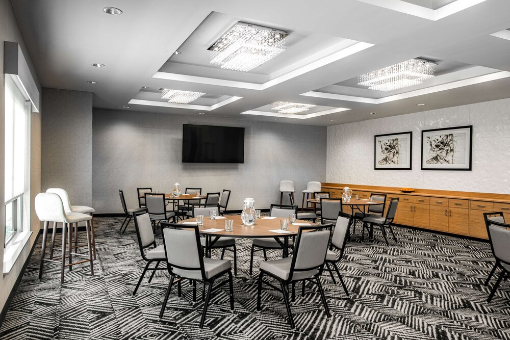 Hyatt Place Newark Silicon Valley - photo 64