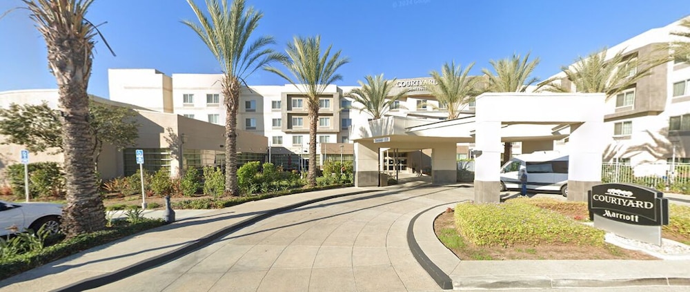 Courtyard by Marriott Long Beach Airport - photo 51